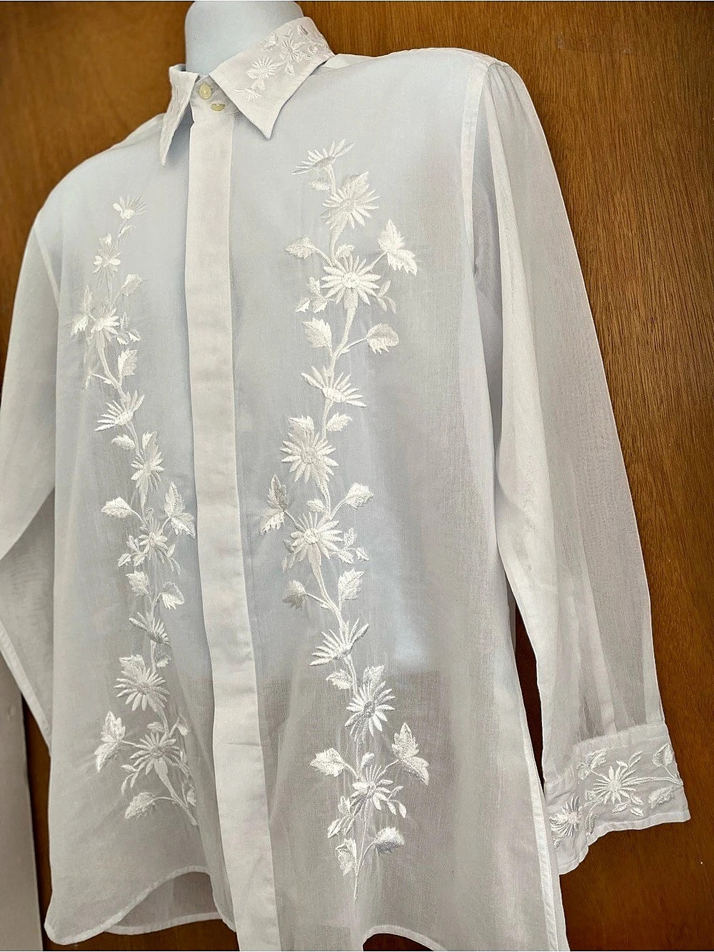 Dolce & Gabbana Embroidered Floral Button Down in White Like New
